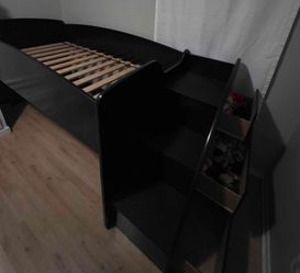 Twin bed