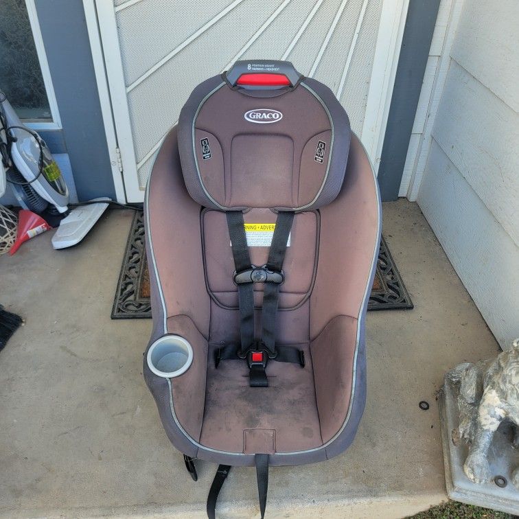 Graco Convertible car seat!