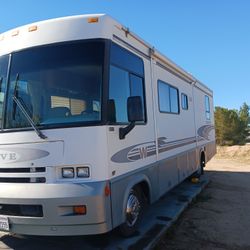 2000 "winnebago BRAVE 