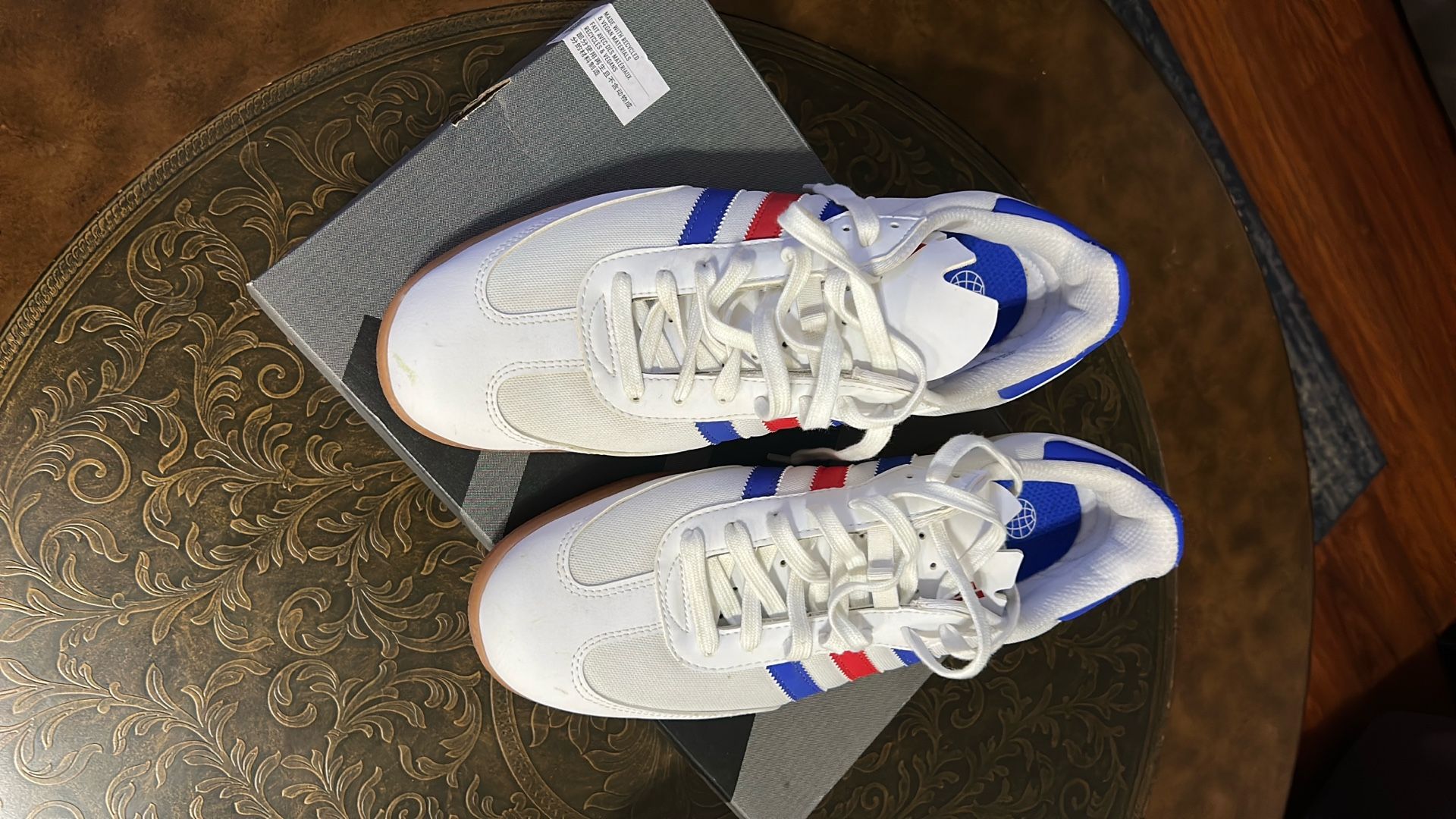 Almost New!!!! Velosamba  Size 11.5