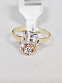 14kt Gold Quinceañera 15 Años Ring