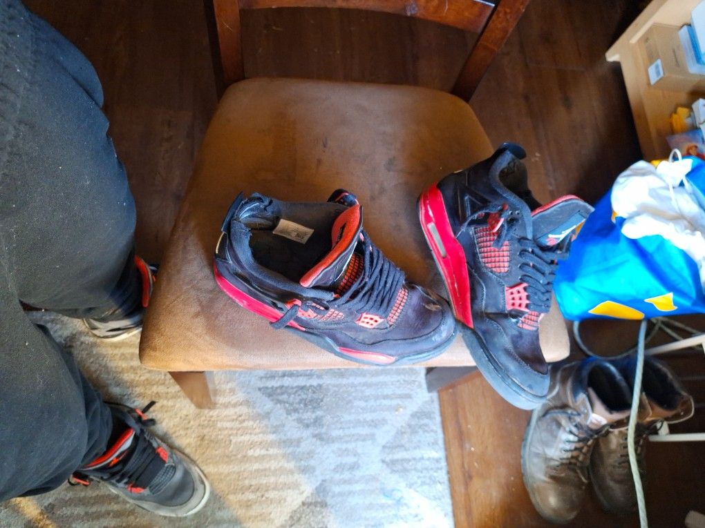 Beat Up Red Thunder 4's