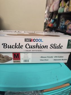 32 Cool Bucket Cushion Slide/Slipper