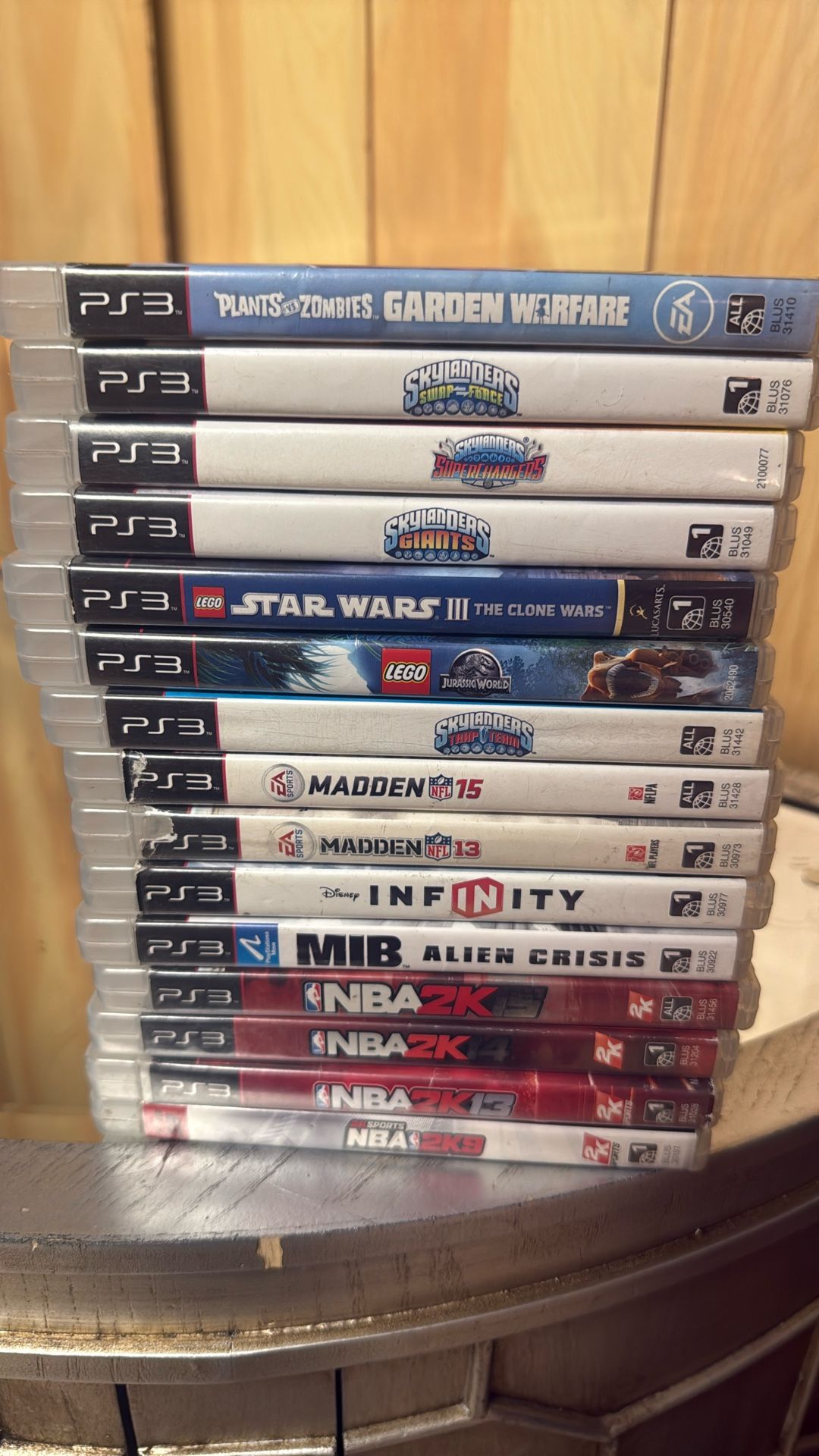 15 PS3 Games And Cases All In Like New Condition And Has Pamphlet Inside Of It