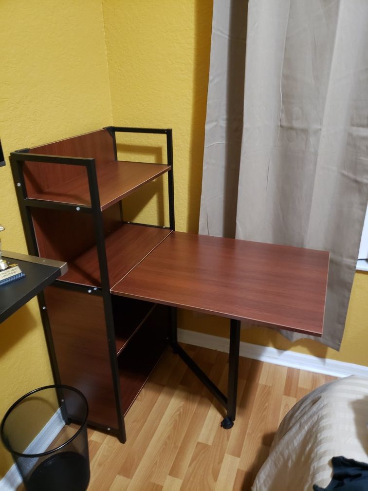 Desk and bookshelf. Convertible