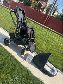 Uppababy stroller with attachments
