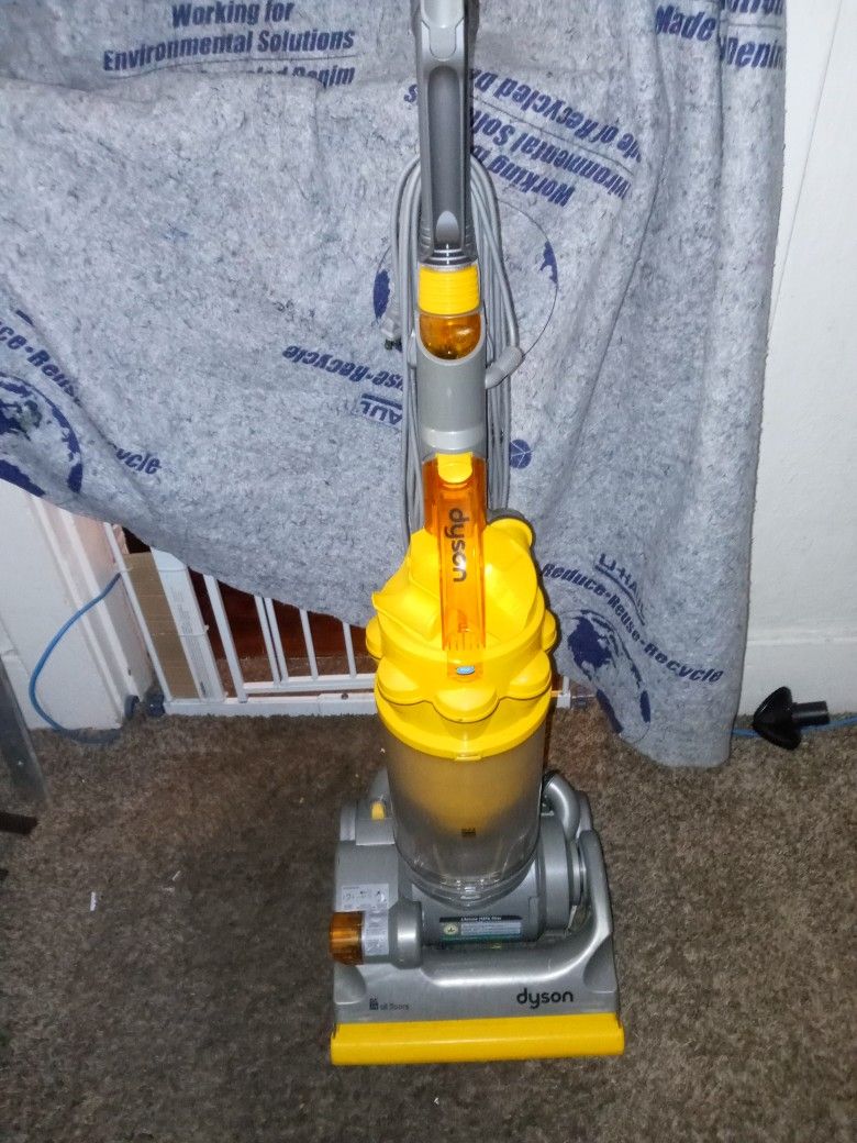 Dyson DC 14 Vacuum