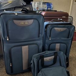 travel select luggage set