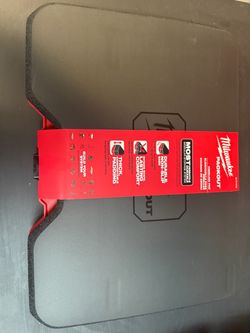 Milwaukee Packout Kneeling Pad 48-73-6110