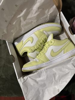 Wmns Air Jordan 1 Low 'Limelight' 9.5