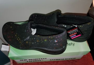 Lafrost Size 8 Super Cute Light Weight Cloggs
