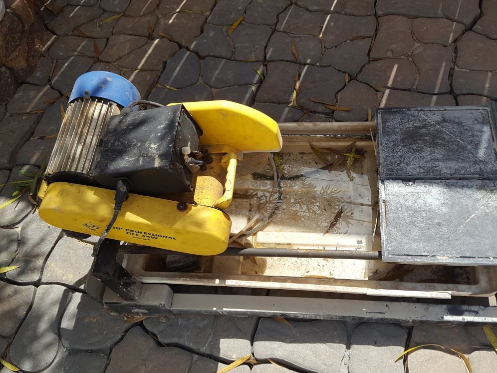 2 HP motor wet tile saw