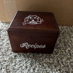 NEW RECEIPE BOX WITH CARDS