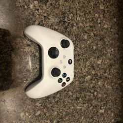 Battle Beaver Xbox Controller & Steel Series Headphone Bundle 