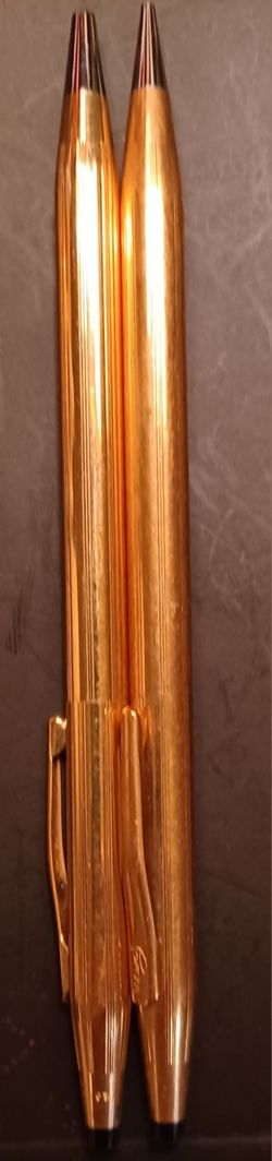 14K A.T. Cross Company (USA)
Model: Classic Century (Men's / Standard width size) Ballpoint Pen and Mechanical Pencil Set