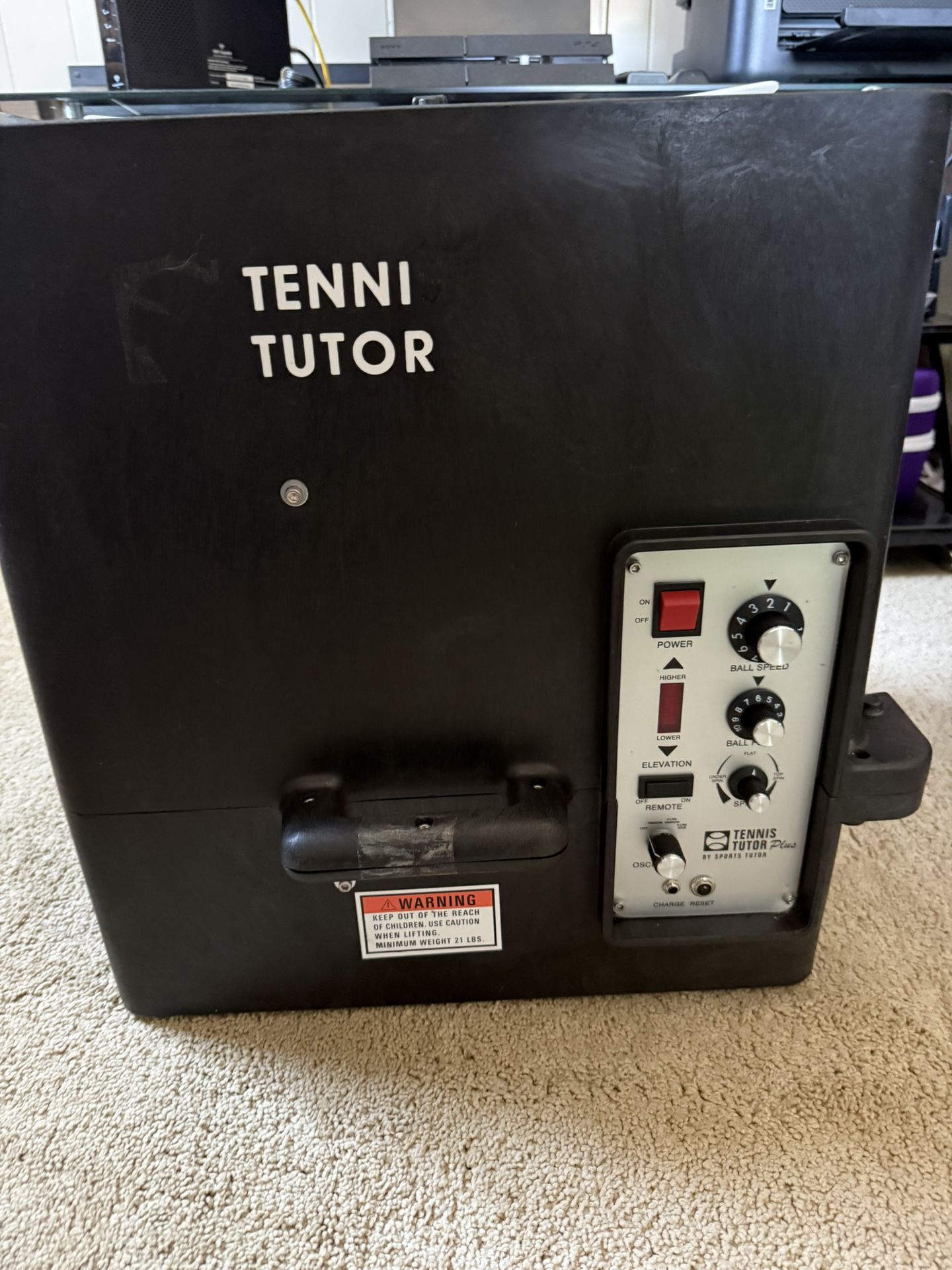 Tennis tutor plus ball machine + 2 tennis hoppers with all the balls!