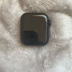 Apple Watch SE 2 GPS (2023) 40mm Midnight Aluminum Case