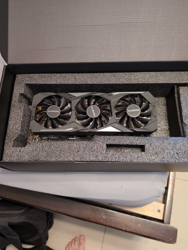 Gigabyte GeForce RTX 2070 Super Windforce OC 3X 8G 