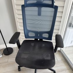 Mesh Office Chair - Great Condition