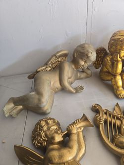 Wall and table plaques