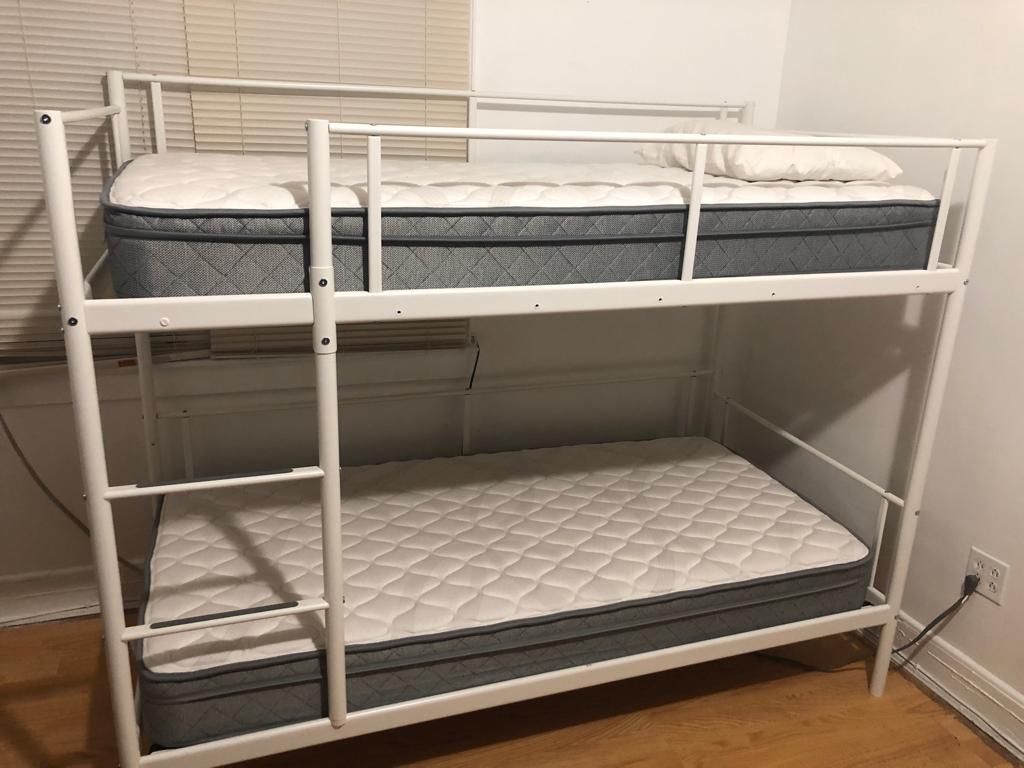 Three bunke bed $200 each included the mattress new