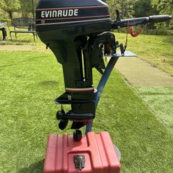 Evinrude 9.9 Motor ,like New Condition W/fuel Tank