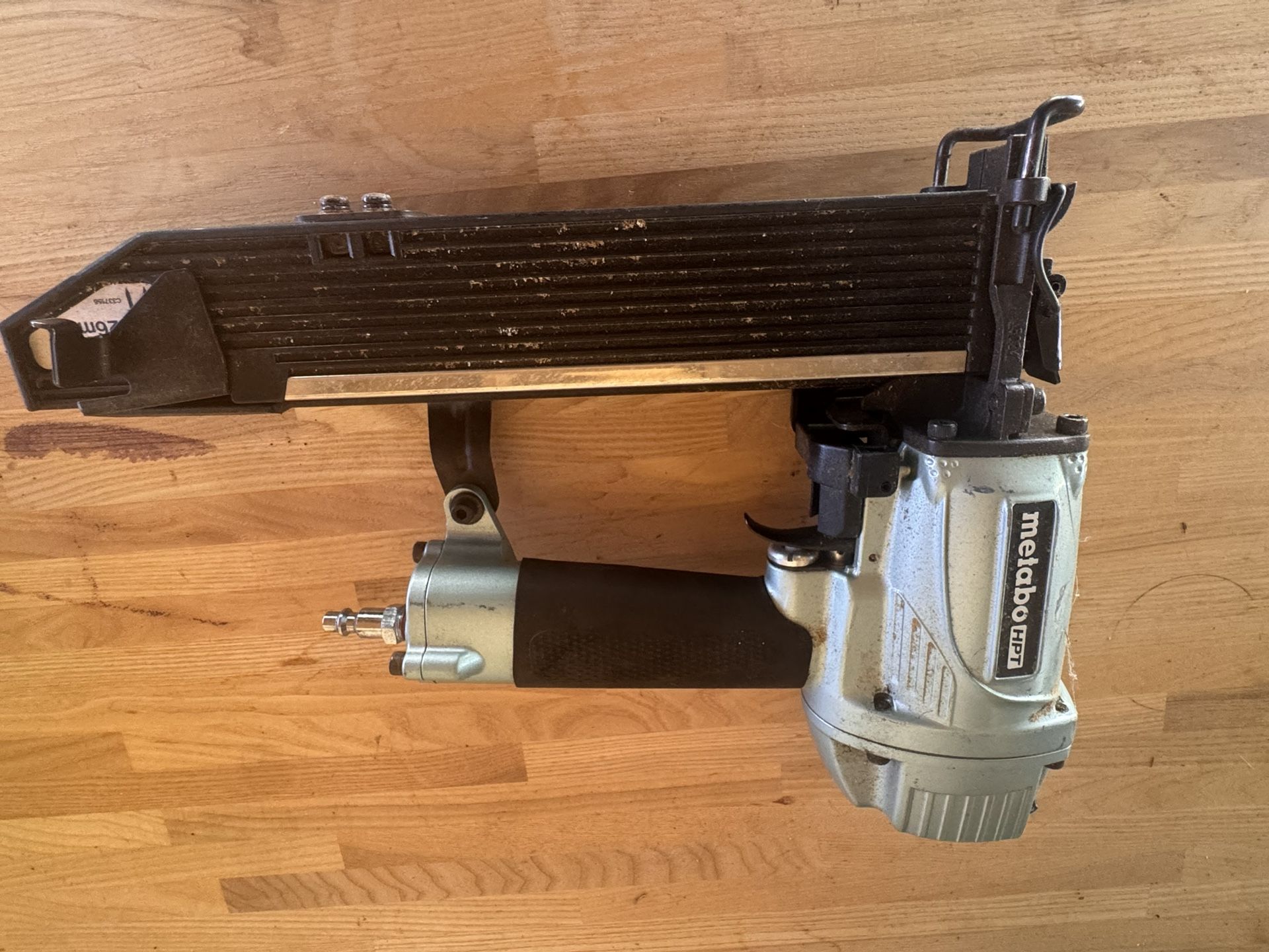 Hitachi guns