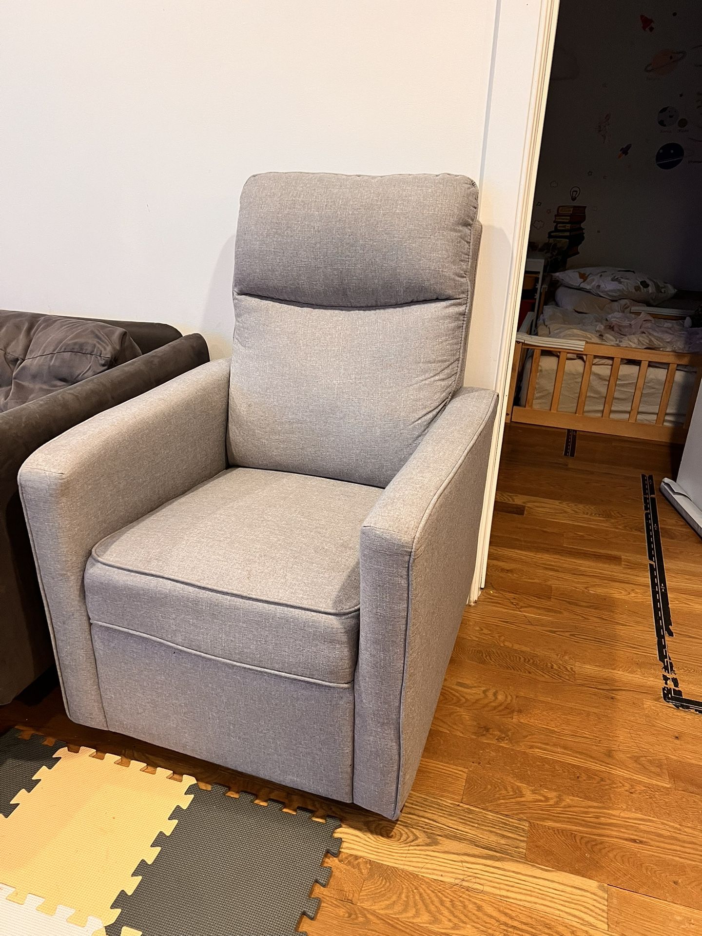 Davinci Gabby Pillowback Rocking Chair