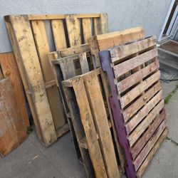 7 Wood Pallets For Sale