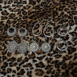 Earings