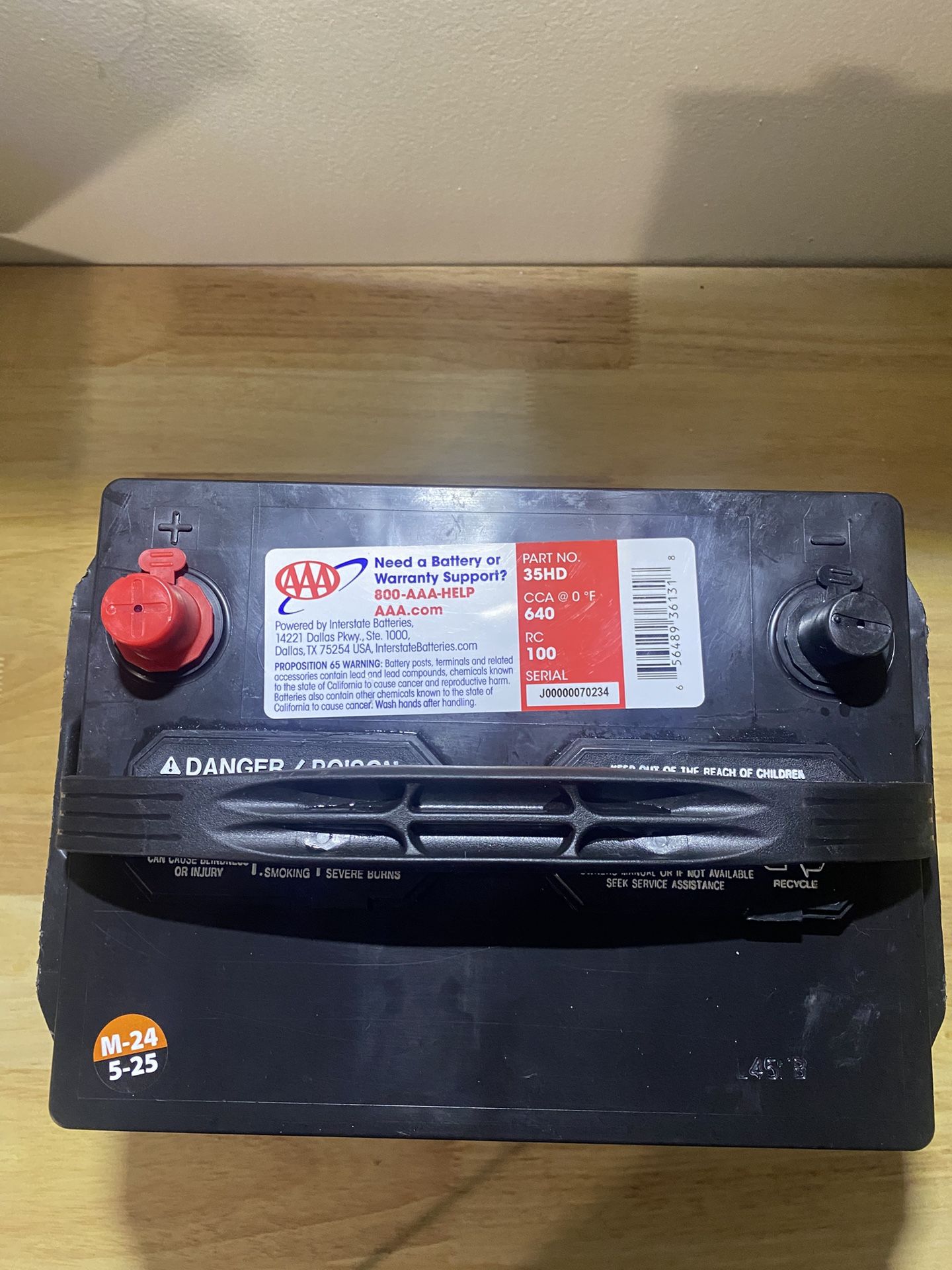 NAPA AAA CAR Battery Part No. 35HD CCA 640 RC 100 Serial J00000070234