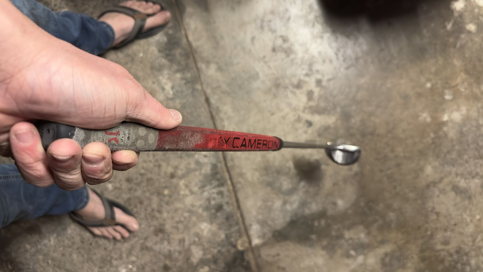 33 inch Scotty Cameron Red X Putter Straight Arc