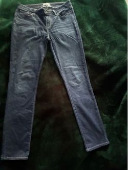 PAIGE- Medium wash pants size 31”