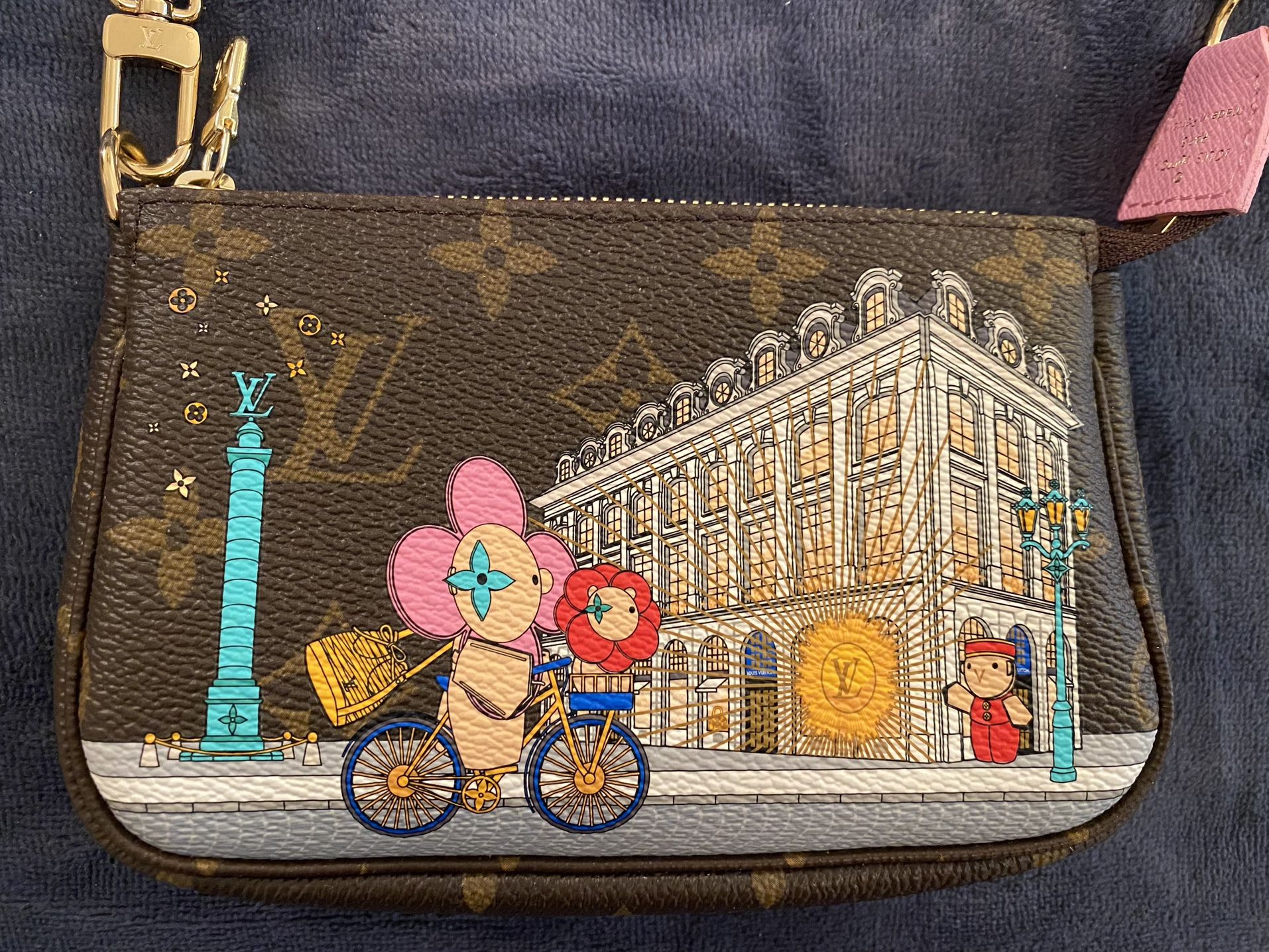 Louis Vuitton Christmas animation 2022 Mini Pochette Vivienne In Paris