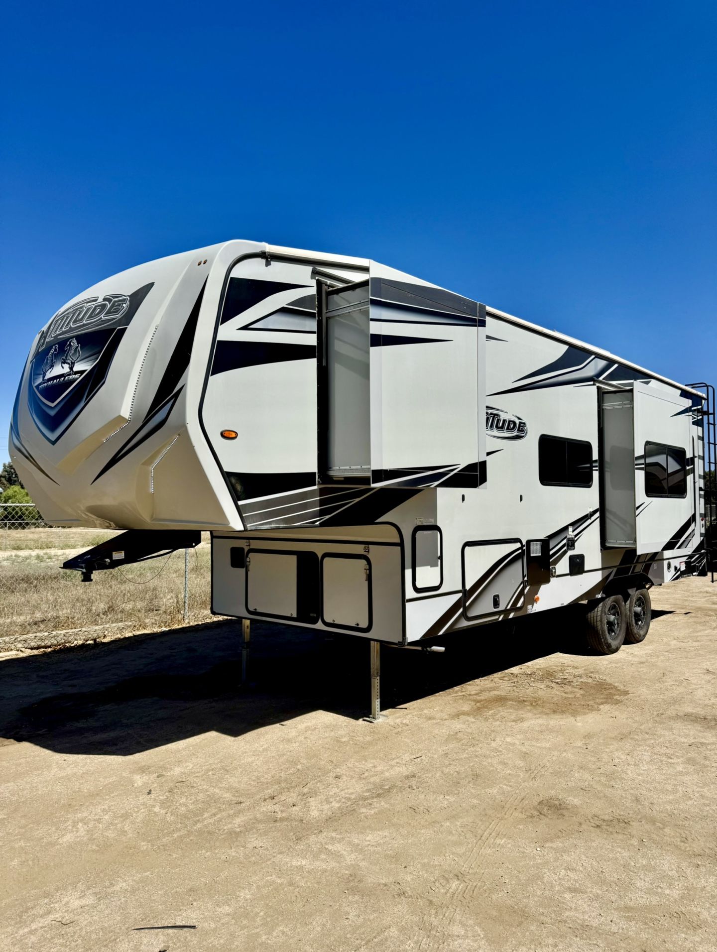 2021 Eclipse RV Attitude 2816SAG ProLite Toyhauler