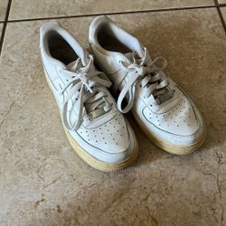 Nike Air Force Ones Size 5 1/2 Youth 