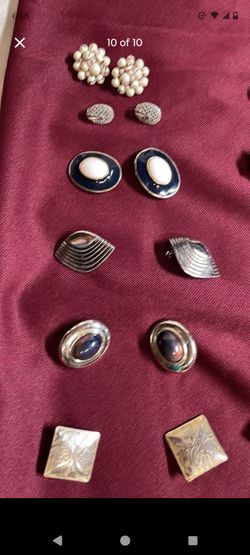 Vintage clip on earrings ( great for little girls to play dress up) or simply beautiful for you!