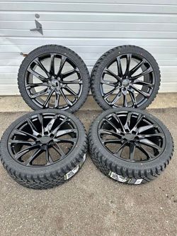 24" rims with 33125024 tires