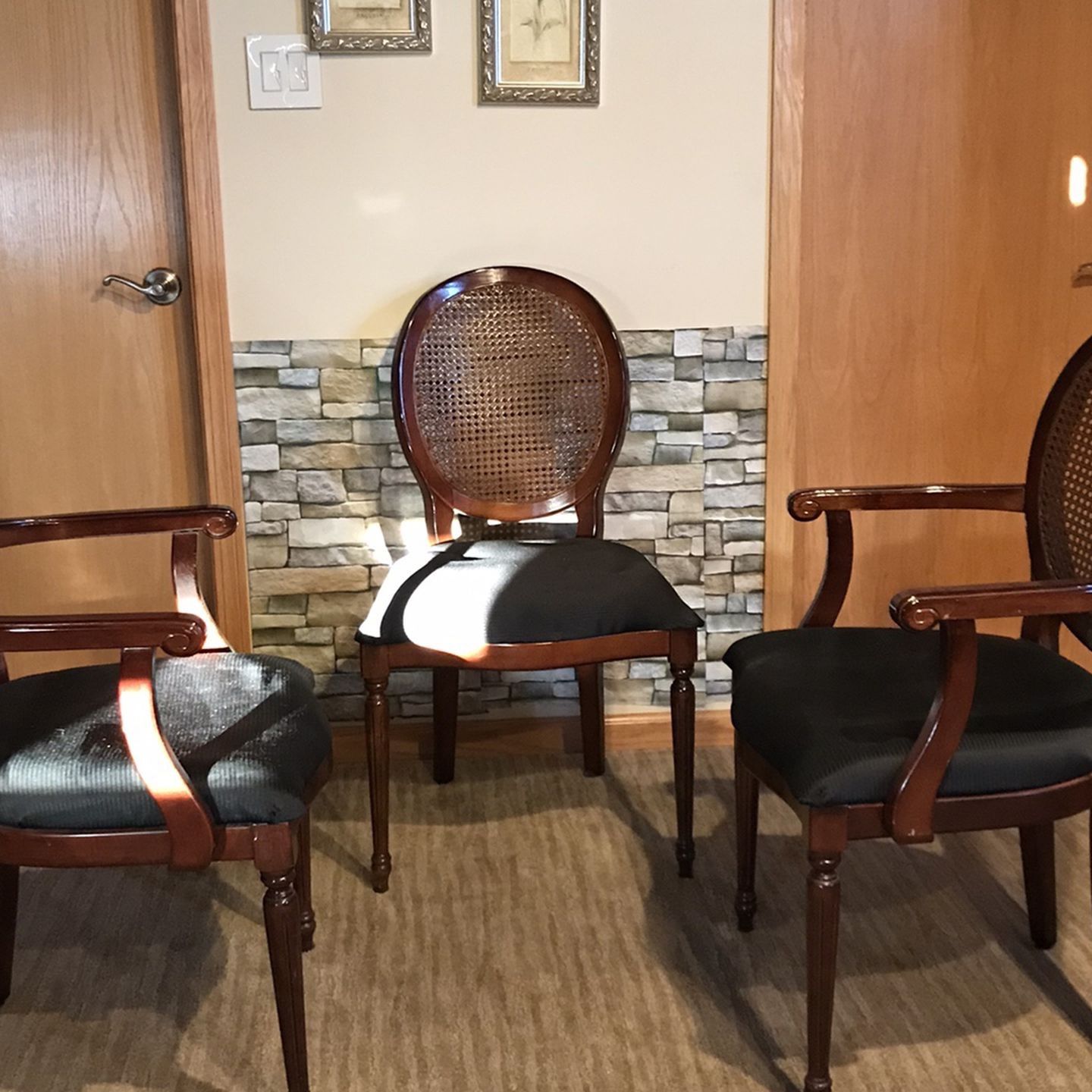 ****The Bombay Company Set 2 Arm Chairs & 2 Chairs