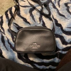 Coach Pace Belt Bag I Brixton Baker