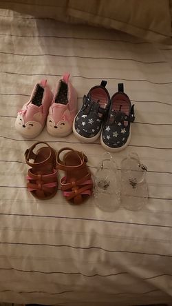 Baby girls shoes size 2