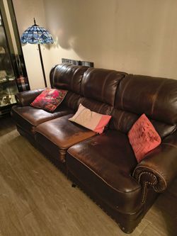 Two TV 42" and 32" furniture as well