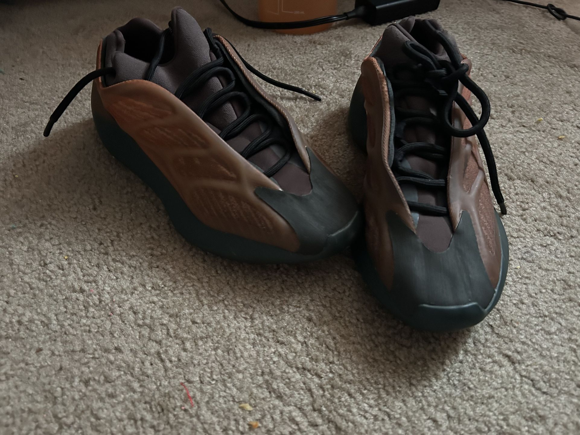Men’s Shoes Size 9