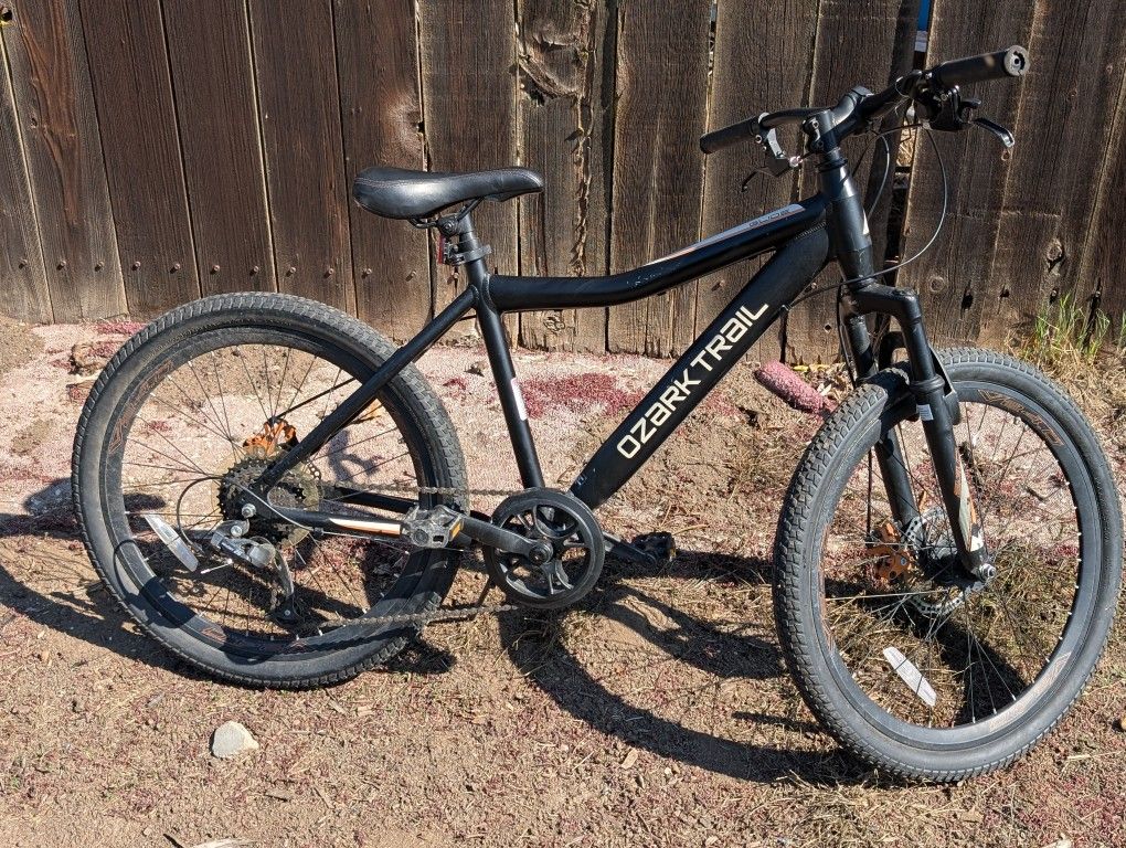 Ozark Trail Outland 26" Black 7-Speed Front Suspension Mountain Bicycle