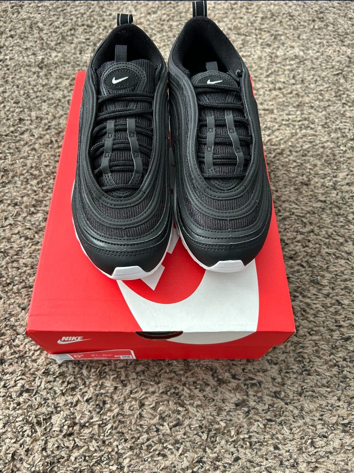 Air Max 97 ( Size 6.5 Mens/8 Women’s )Brandnew