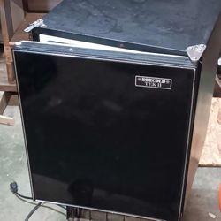 NorCold Tek II Mini Fridge 