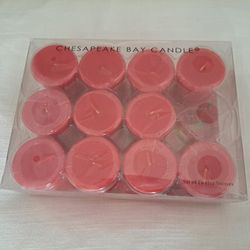 Set Of 11 Red Small Candles