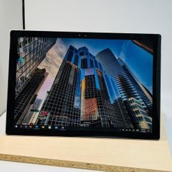 Microsoft Surface Pro 4 Core i5-6300u 2.50Ghz 4GB//128GB Laptop//Tablet Touchscreen