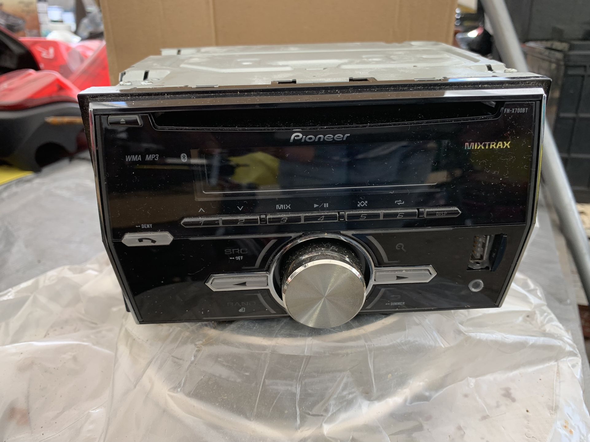 Selling  Pioneer FH-x700BT Radio In Excellent Condition 