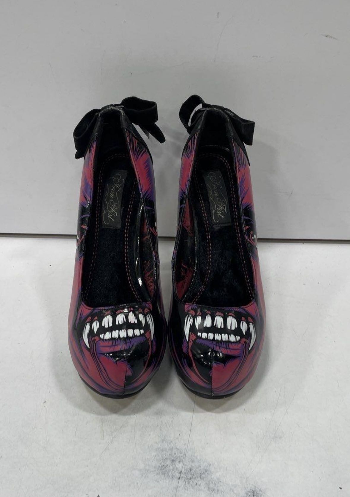Women's Iron Fist Dracula Pink Pump Heels Size 7.5